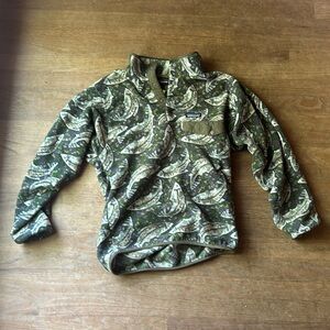 Vintage Green Leaping Trout Patagonia Fleece 2017